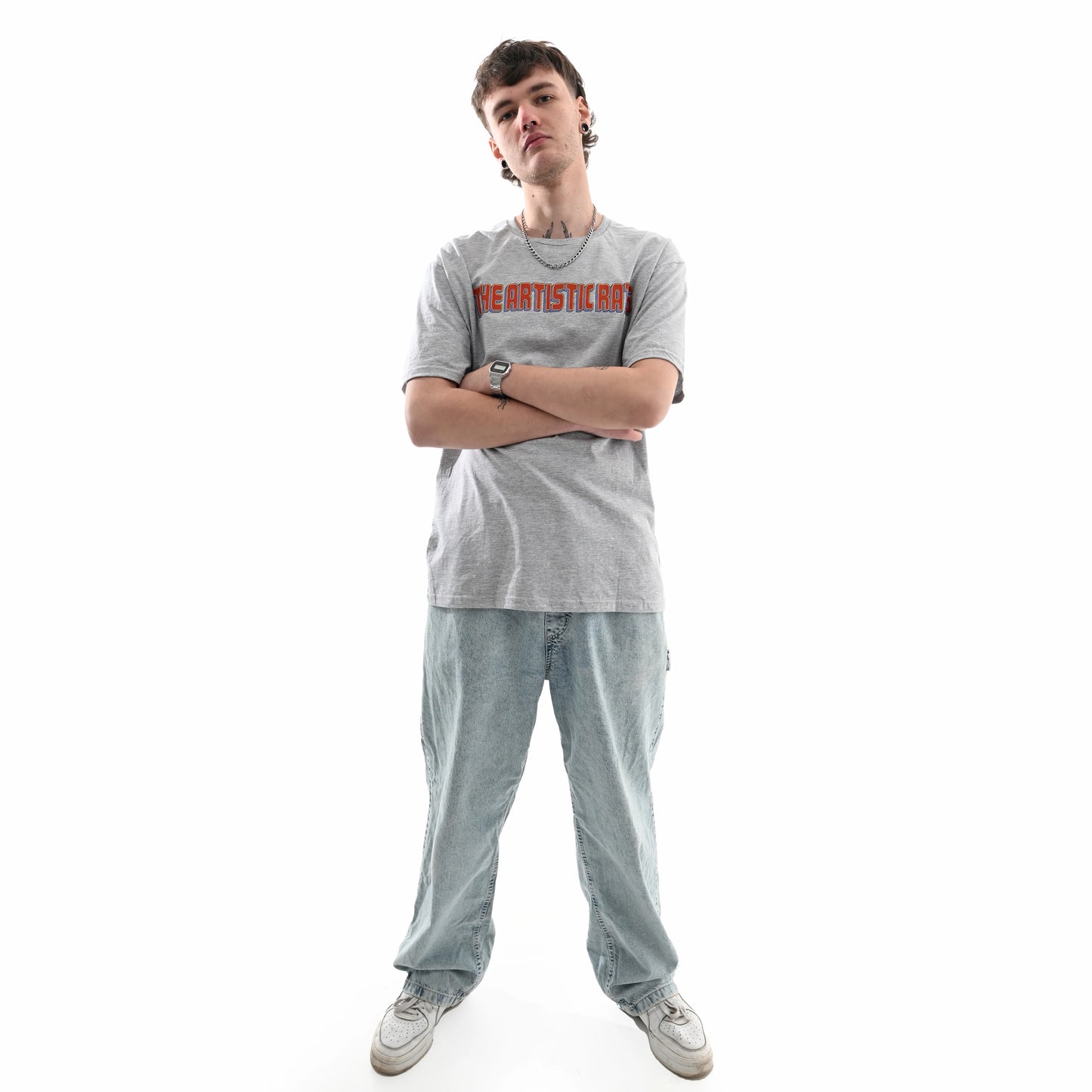 Футболка The Artistic Rats на моделі