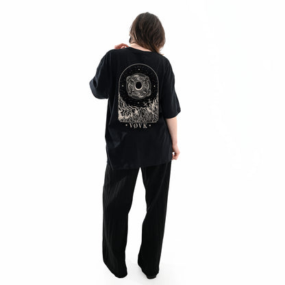 Футболка "PROMIN" Vøvk на моделі ззаду