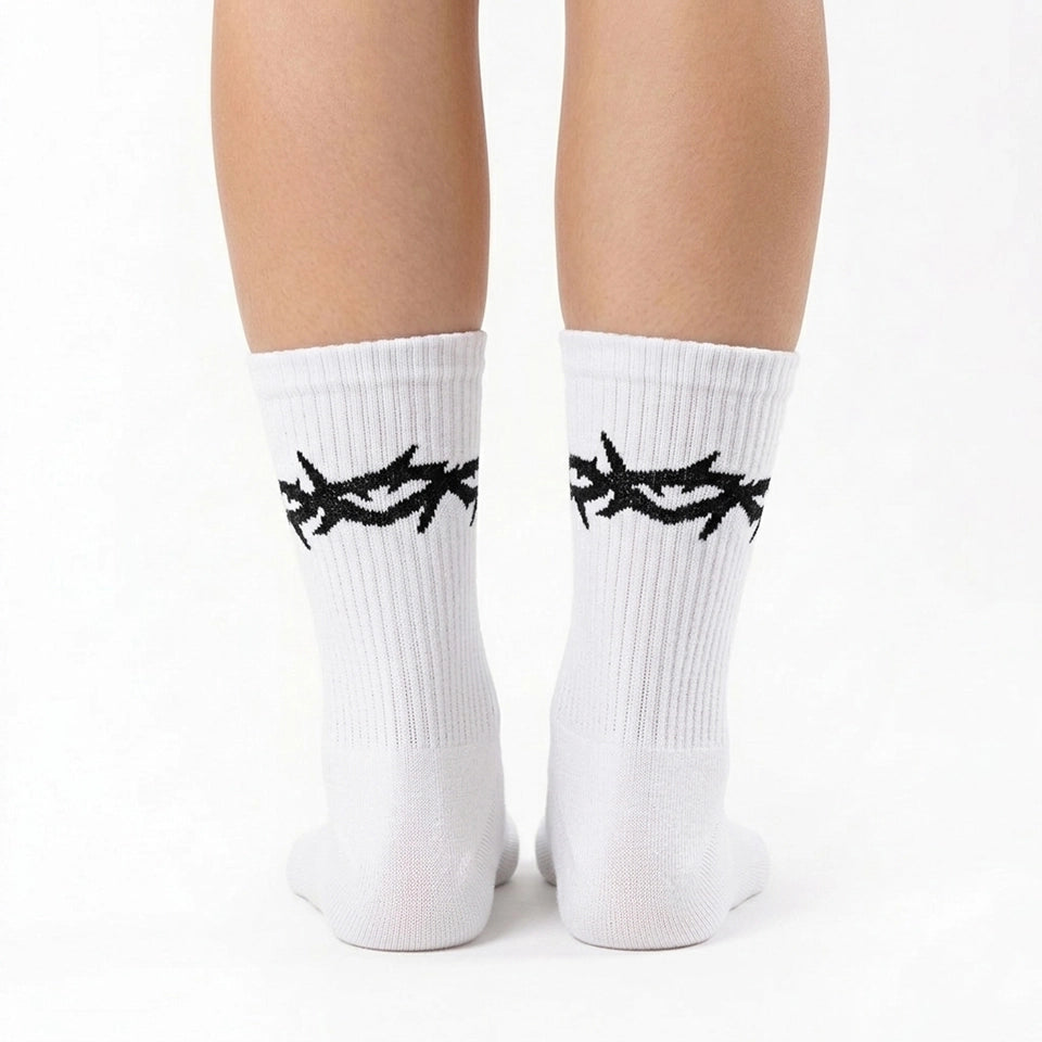 Шкарпетки Білі «Краля» Юля Юріна на моделі ззаду