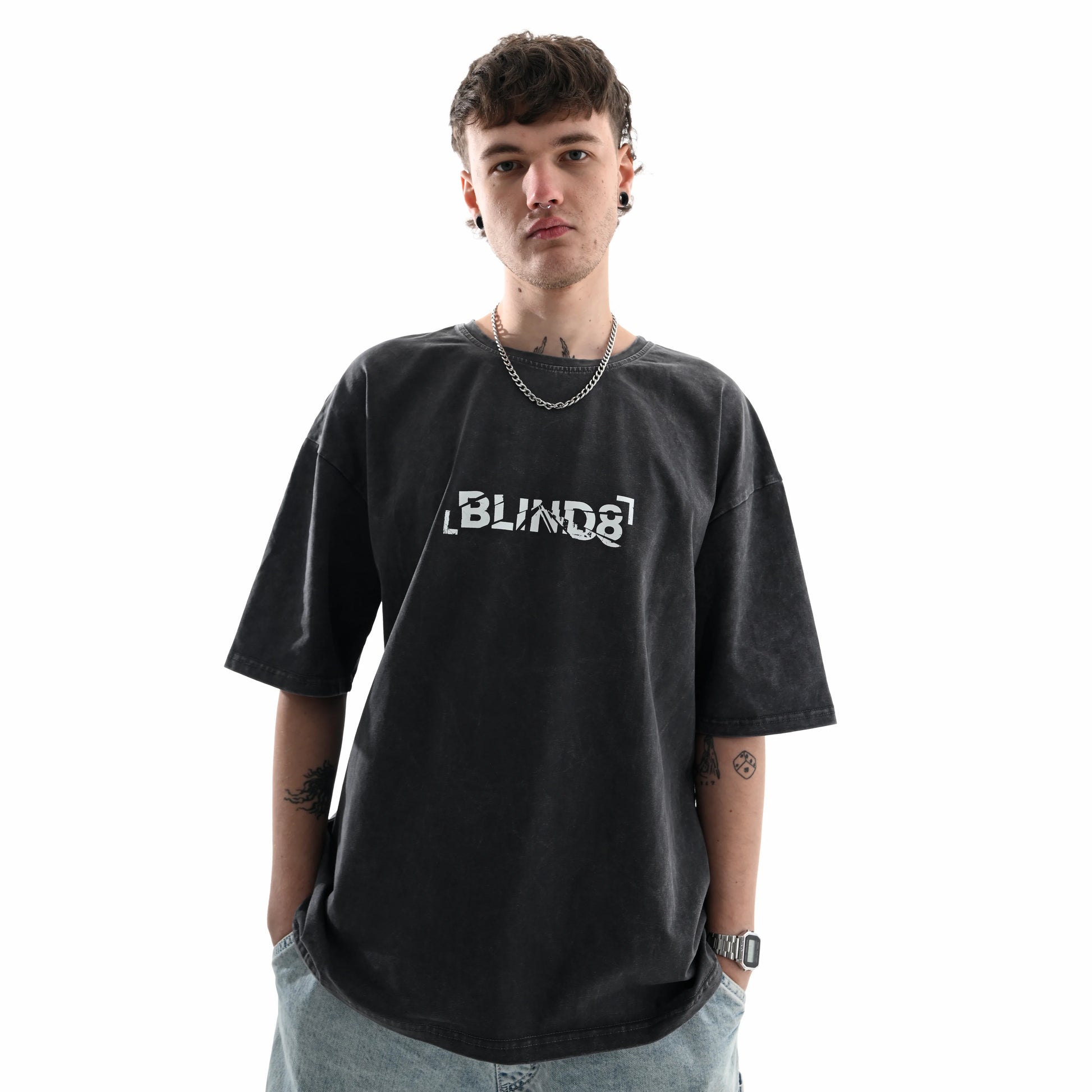 Футболка "Cage/Кейдж" BLIND8 на моделі спереду